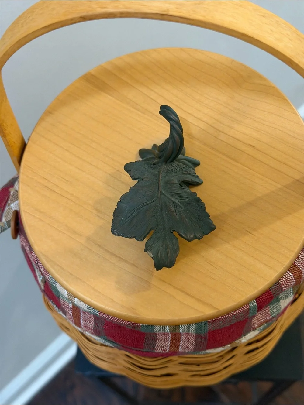 Longaberger 2000 Vintage Fall Basket Wooden Handle Fabric & Plastic Liner